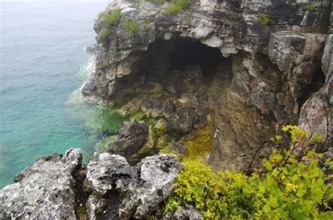 Highlights of Hiking the Bruce Trail in Bruce Peninsula NP | Backpacking trails, Canada travel ...