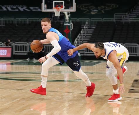 Donte DiVincenzo showing consistency, competitiveness as starter with Bucks