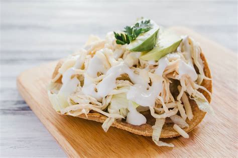 Tostadas de pollo | Recepedia