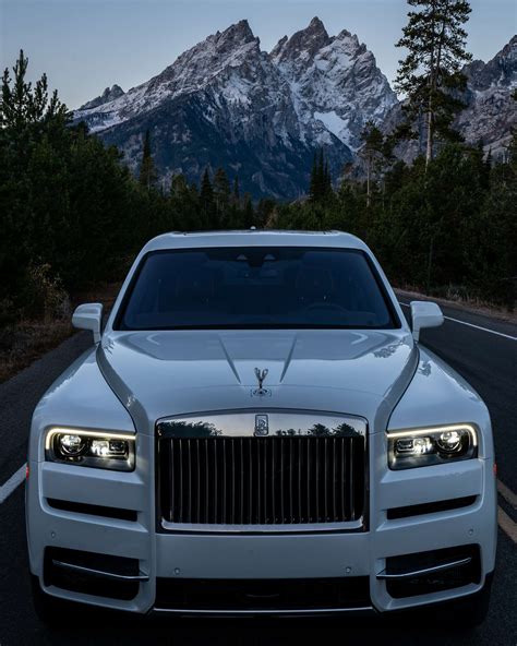 2019 Rolls-Royce Cullinan First Drive: Incongruous Off-Road, But No ...