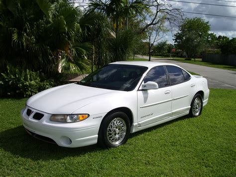 1997 Pontiac Grand Prix - Information and photos - MOMENTcar