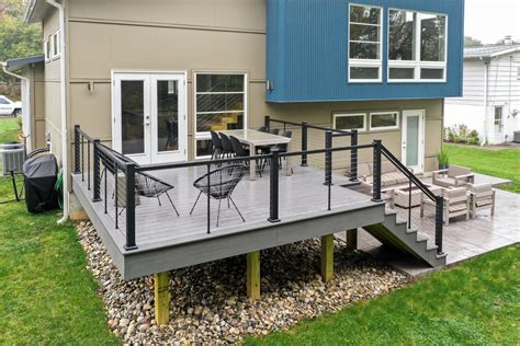 Azek deck with Aluminum Railing - Integrous Fences and Decks