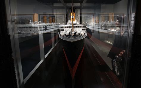 Titanic exhibit opens in D.C.