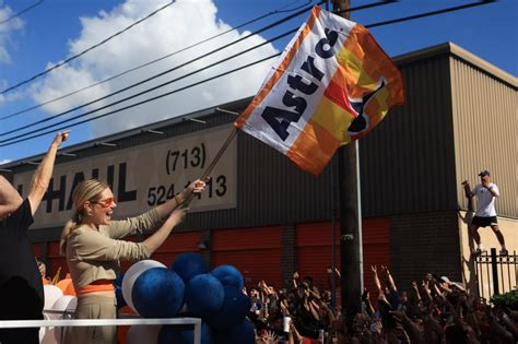 Moments from Houston Astros' World Series parade