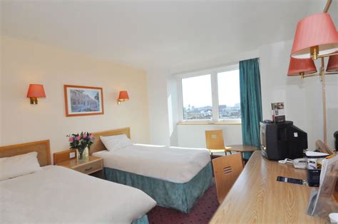 Ibis London Earl's Court | England, United Kingdom Hotels & Resorts | RealAdventures