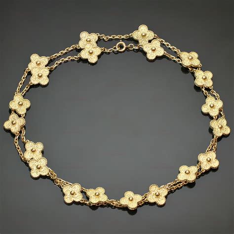 VAN CLEEF & ARPELS Alhambra 18k Yellow Gold 20 Motif Long Ne