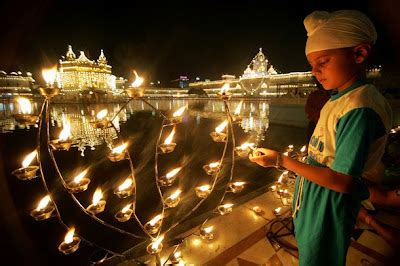 Diwali Wallpapers Free: Golden Temple On Diwali Night