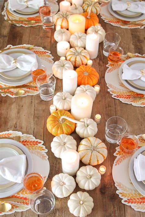 Easy Thanksgiving Centerpiece with Pumpkins | Thanksgiving table decorations, Thanksgiving table ...