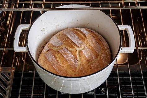 Dutch Oven Bread: Bread for beginners Sandra's Easy Cooking