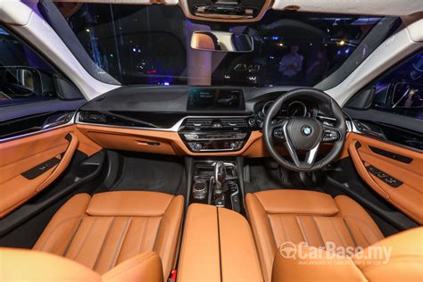 BMW 5 Series G30 (2017) Interior Image #45902 in Malaysia - Reviews ...