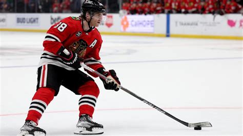 Patrick Kane trade grades: Blackhawks forced to deal star winger to Rangers for minimal return ...