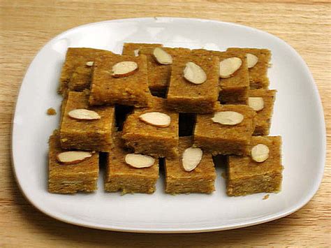 Mohan Thal (Gram Flour Fudge)