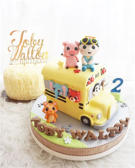 Cocomelon Wheel on the Bus 🚌 | Baby birthday cakes, 1st birthday cakes ...