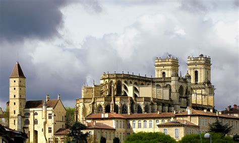 Gascony area guide and tourist attractions