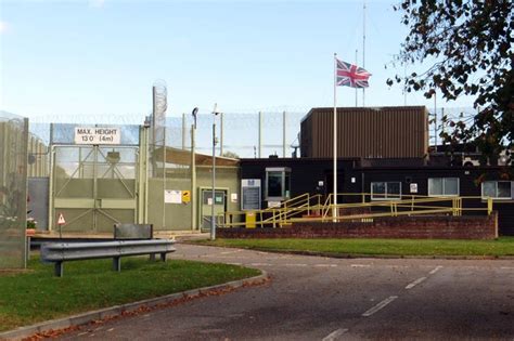 The entrance to HMP Huntercombe © Steve Daniels cc-by-sa/2.0 :: Geograph Britain and Ireland