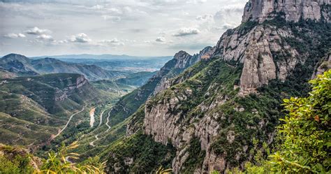 Hiking Montserrat in Catalonia, Spain | Earth Trekkers