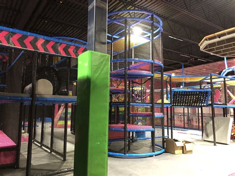 Indoor Trampoline Park - Ottawa Ontario - Flying Squirrel