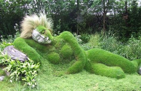 Stunning Grass Sculptures In The Lost Gardens Of Heligan | FREEYORK