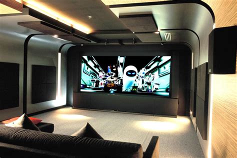 Home Cinema Screens | Large Format Home Cinema Displays at 16K ...