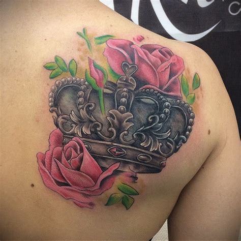 crown with roses tattoo 08.12.2019 №010 -tattoo crown- tattoovalue.net ...