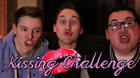 The Kissing Challenge!! - YouTube