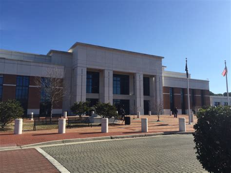 Portsmouth courthouse closed for disinfecting after sheriff’s deputy tests positive for COVID-19 ...