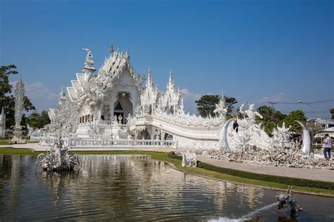 Cycling to the White Temple, Chiang Rai, Thailand | Earth Trekkers