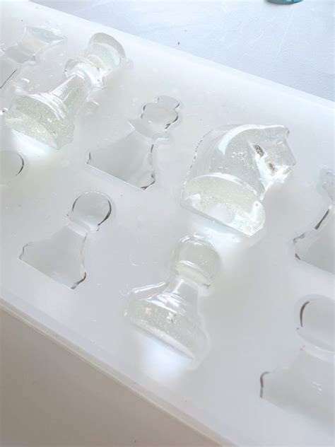 DIY Resin Chess Board & Chess Set