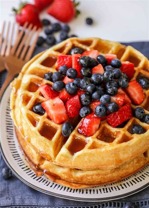 Homemade Buttermilk Waffles {Quick + Easy} | Lil' Luna