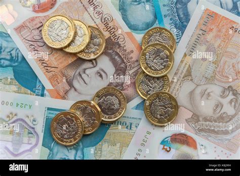 Money new notes uk hi-res stock photography and images - Alamy