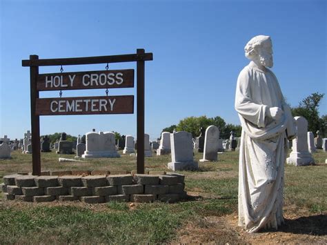 Holy Cross Cemetery på Brooklyn Park, Maryland ‑ Find a Grave ...