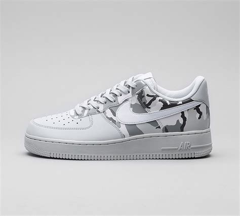 Nike Air Force 1 '07 LV8 'Camo' Trainer | Pure Platinum / Pure Platinum | Footasylum