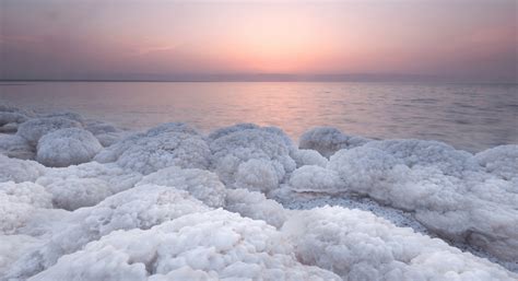 Benefits of Dead Sea Salt for Skin, Hair, and Face Care