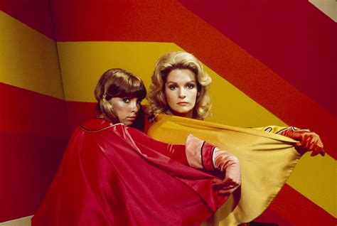 Electra Woman and Dyna Girl (1976)