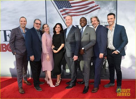 Photo: veep cast celebrates renewal at for your consideration event 03 ...