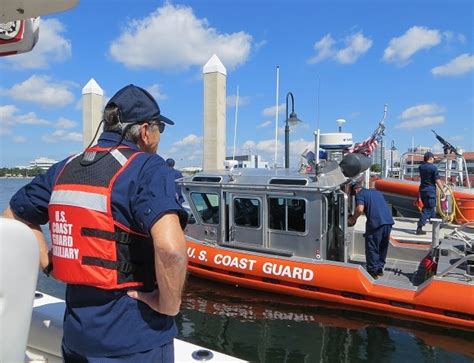 Paradise News Magazine | Local US Coast Guard (Flotilla 78) Auxillary ...