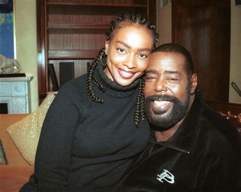 Barry White with his… wife? | Who2