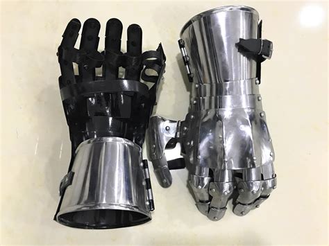 Medieval Armor Gloves