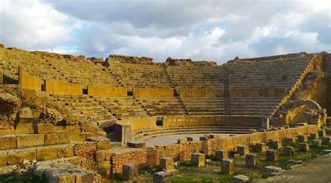 An Ancient 2000-Year-Old Roman City In Algeria Has Modern Grid Designs ...