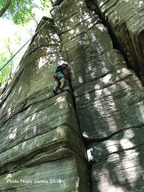 Hawaii Girl Adventures: Rose Ledge - Rock Climbing