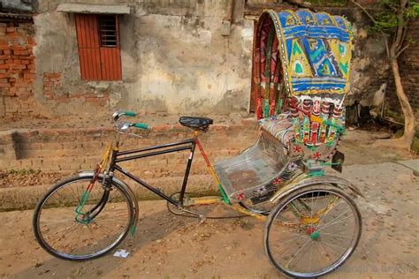 A look at the colourful Rickshaw Art in Bangladesh | Street Art