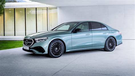 Luxury Engineering, Sustainable Power - The New, Mild-Hybrid Mercedes ...