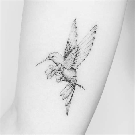 27 Hummingbird Tattoo Ideas In A Variety Of Styles | Hummingbird tattoo, Small hummingbird ...