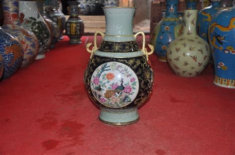 Chinese Antique Qing Dynasty Heavy Famille Rose Porcelain Vases-in Vases from Home & Garden on ...