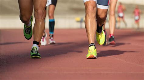 These Are the Rules of Running Track Etiquette | Lifehacker