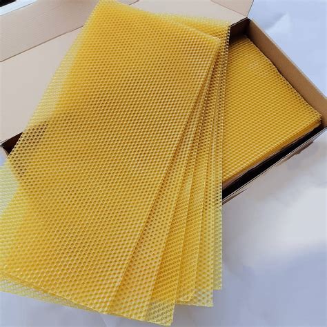 Beekeeping Tools Bulk Natural Organic Bees Wax/Natural Beeswax Foundation Sheets - China Natural ...