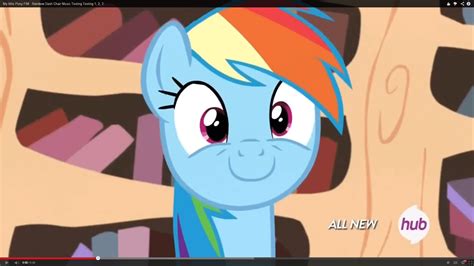 Rainbow Dash smiling when she was making music on the stool : mylittlepony