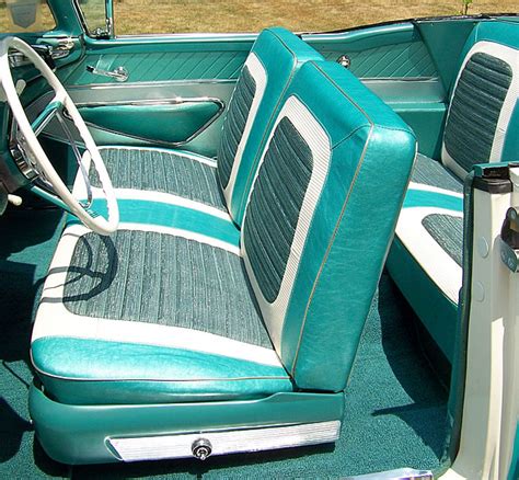 1959 Ford Galaxie Skyliner Retractable - Colonial White over Indian Turquoise