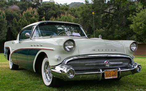 1957 Buick Roadmaster - Information and photos - MOMENTcar