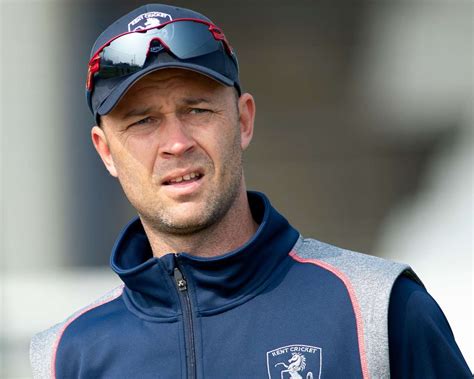 Jonathan Trott: Ex-England batsman set for talks over future at Kent